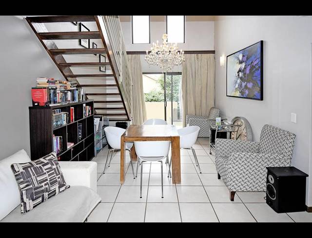 1 BEDROOM APARTMENT FOR SALE IN BRYANSTON